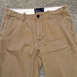 American Eagle outfitters men’s khakis